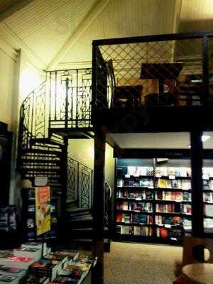 Costa Coffee - Waterstones Store Dundee