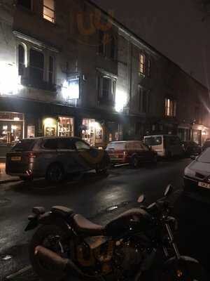 The Alma Tavern & Theatre