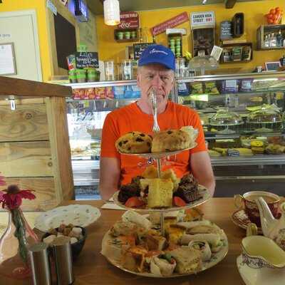 Lilys Coffee Shop - Cafe