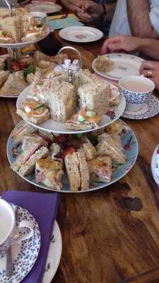 Lilys Coffee Shop - Cafe