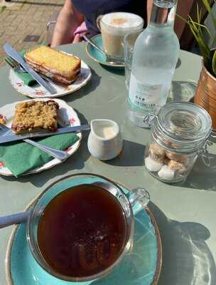 Lilys Coffee Shop - Cafe