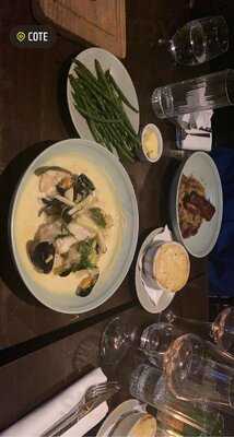 Cote Clifton Village