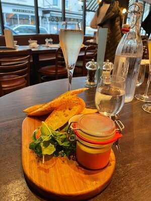 Cote Clifton Village