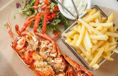 Howies Waterloo Place