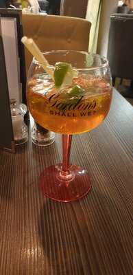 Cuffs Bar And Grill - Photo 7