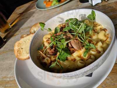 Mulberry St Bar/bistro