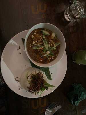 Tiki Bar & Kitsch Inn