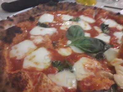 Pizzeria Famosa