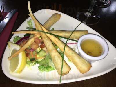 Medina Bar And Grill