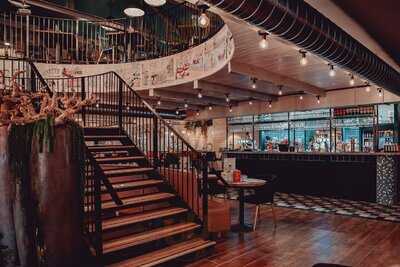 Bertie's Restaurant & Bar