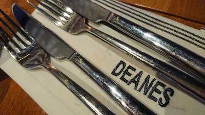 Deanes Deli Bistro