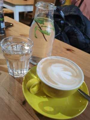 Seven - Neighbourhood Cafe