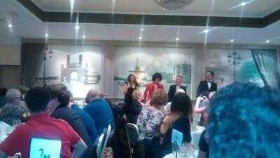 Nosey Parkers Restaurant & Bistro