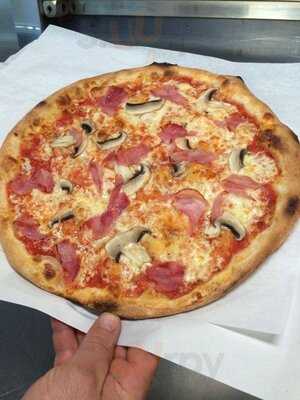 Frankie's Fish And Pizza Shack