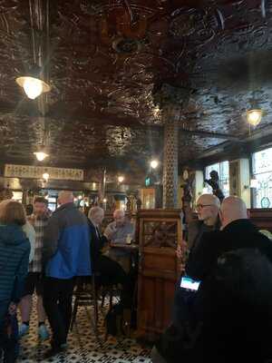 Robinsons Bar And Bistro