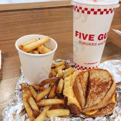 Five Guys Dundee