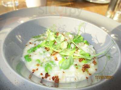 33 St. Helens Artisan Deli & Cafe