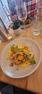 33 St. Helens Artisan Deli & Cafe