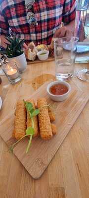 33 St. Helens Artisan Deli & Cafe