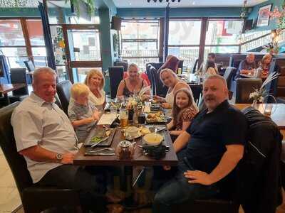 The Square Bar And Restaurant