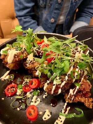 Wingmans Restaurant & Bar