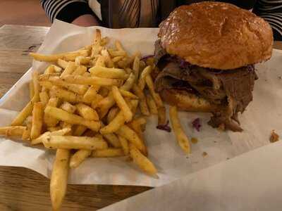 Dennistoun Bar B Que