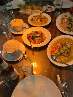 Dusit Thai Restaurant
