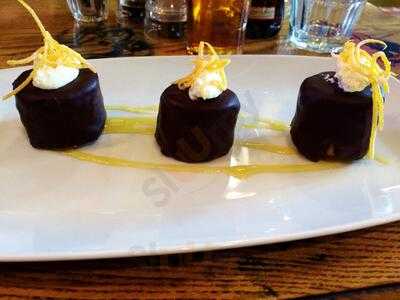 Nobles Cafe Bar & Restaurant