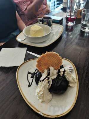 Vittoria On The Walk