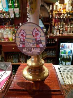 Titanic Pub And Kitchen