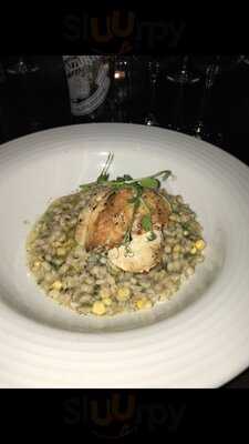 Tempus Bar & Restaurant At Grand Central Hotel