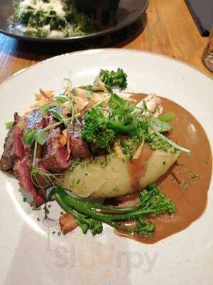 The Magnum Restaurant & Bar