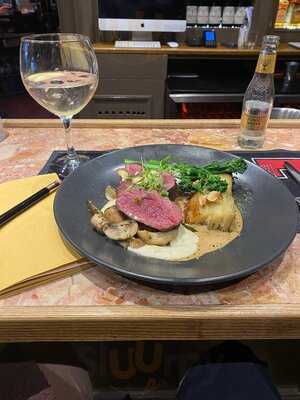 The Magnum Restaurant & Bar