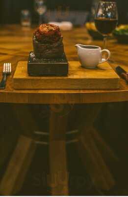 Stix & Stones Balmoral