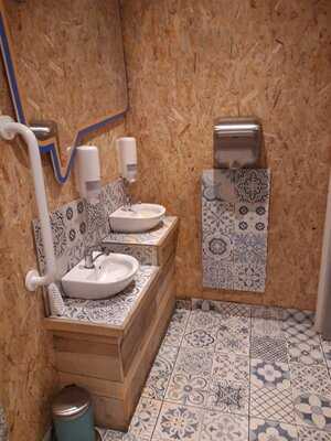 Bob & Berts Fountain Street