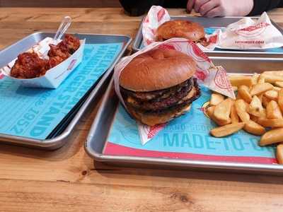 Fatburger & Buffalo's Express