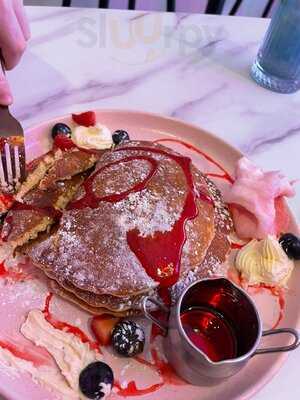 Laila Lunch & Brunch