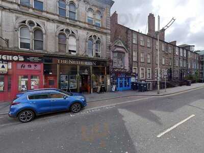 Tokyo's Sushi & Noodle Bar