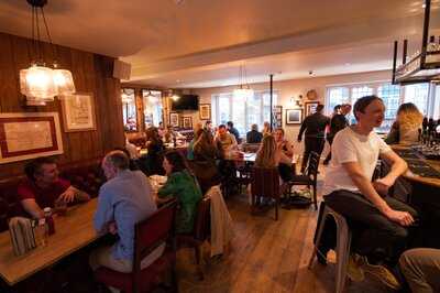 Gloucester Road Ale House & Kitchen