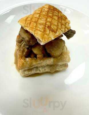 Linen Lounge At Belfast Met Titanic Quarter