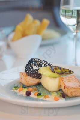 Riverside Restaurant And Bar