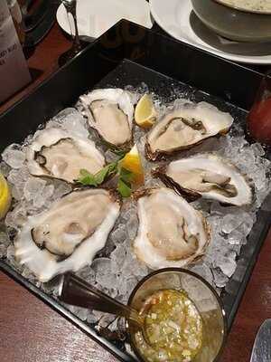 Michael's Steak & Seafood Bar