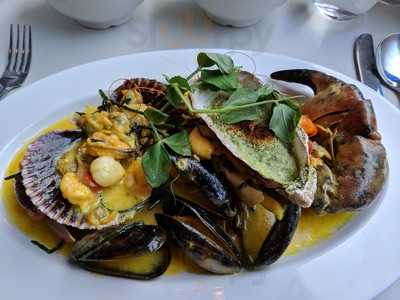 Michael's Steak & Seafood Bar