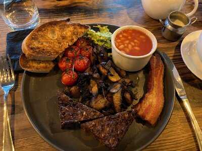 Broken Dock Kitchen & Bar