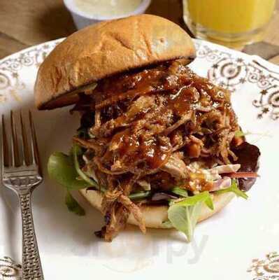 Peanuts Smokehouse Barbecue