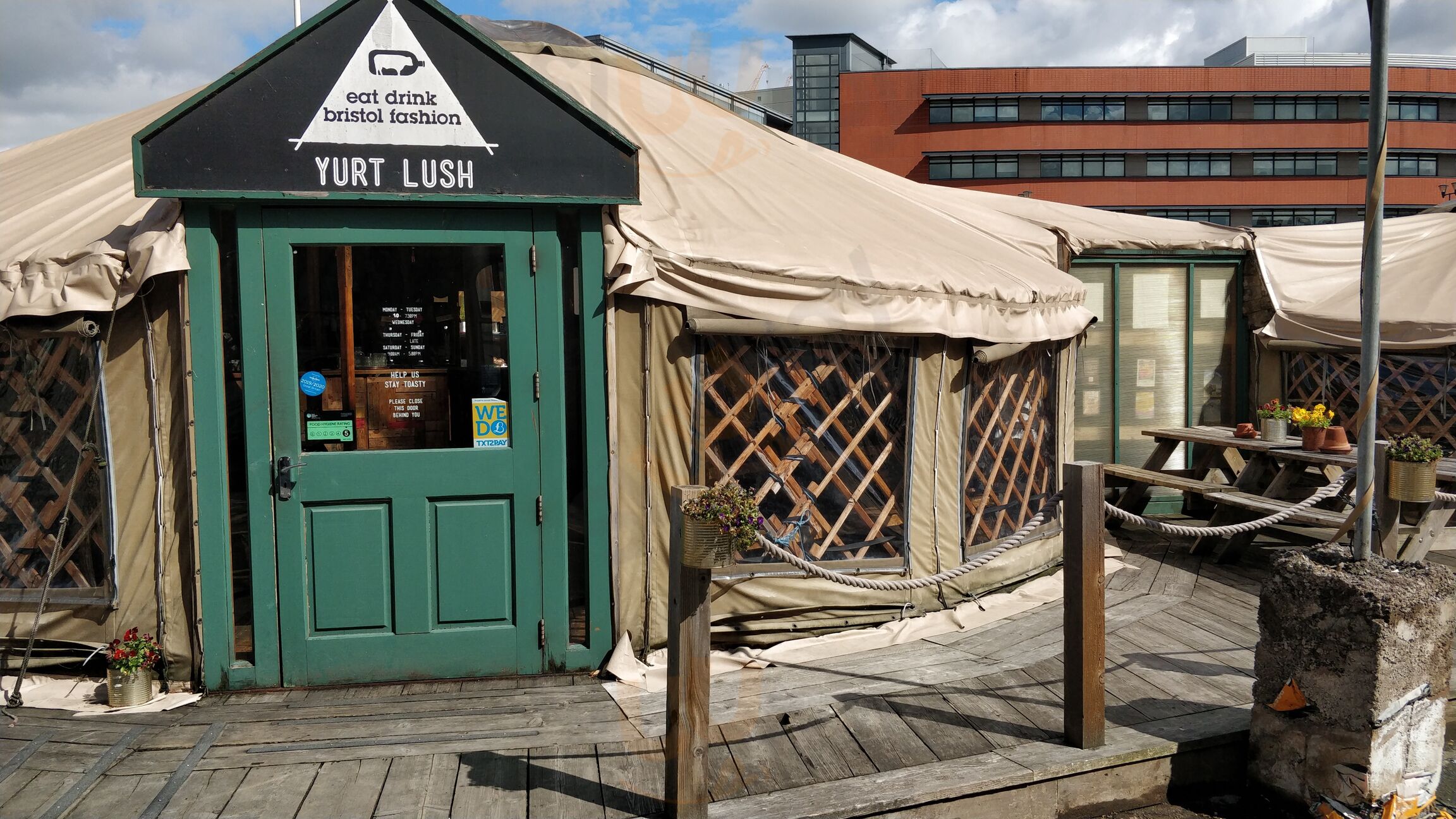 Yurt Lush