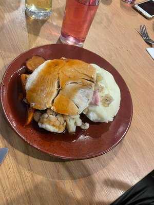 Standing Stones Lodge