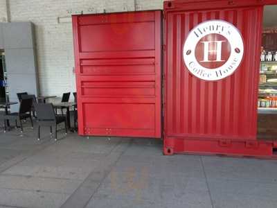 Henry Coffee House North Lindsay
