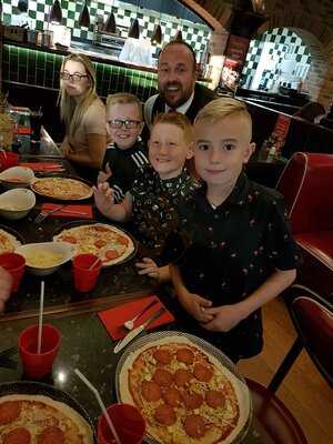 Frankie & Benny's