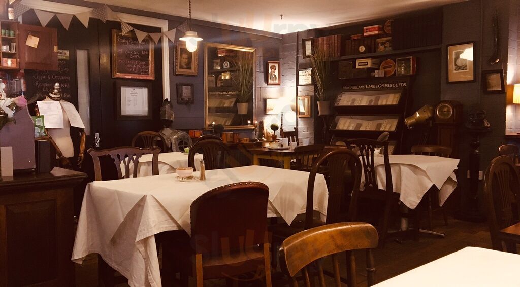 Broken Biscuits Coffee Shop